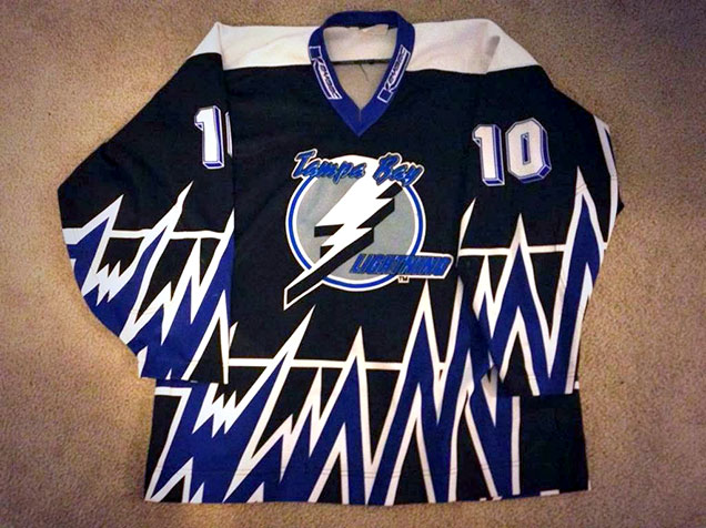 tampa bay lightning hockey jersey